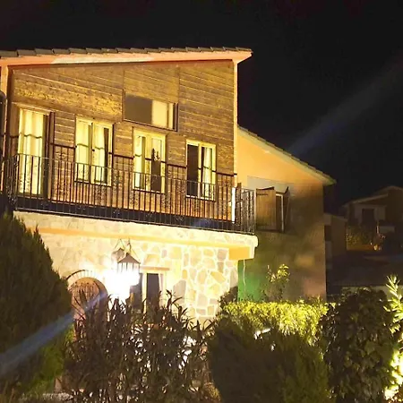 Villa Spacious With Private Pool In