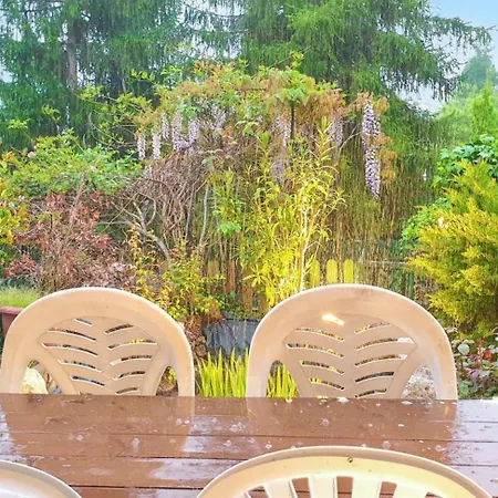 Villa Spacious With Private Pool In *