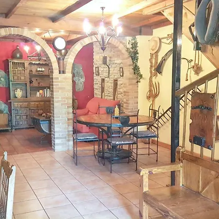 Spacious With Private Pool In