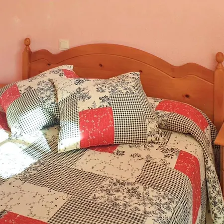 Spacious With Private Pool In Villa *