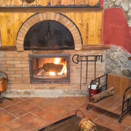 Spacious With Private Pool In Villa La Puebla De Castro