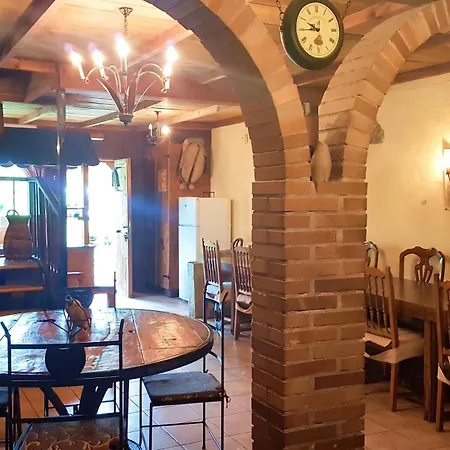 Spacious With Private Pool In *