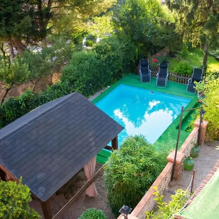 Spacious With Private Pool In Villa