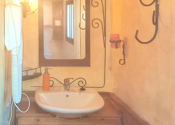 Spacious With Private Pool In La Puebla De Castro