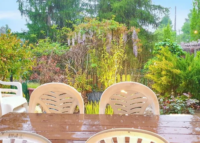 Spacious With Private Pool In