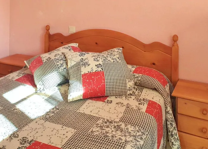 Spacious With Private Pool In Villa La Puebla De Castro